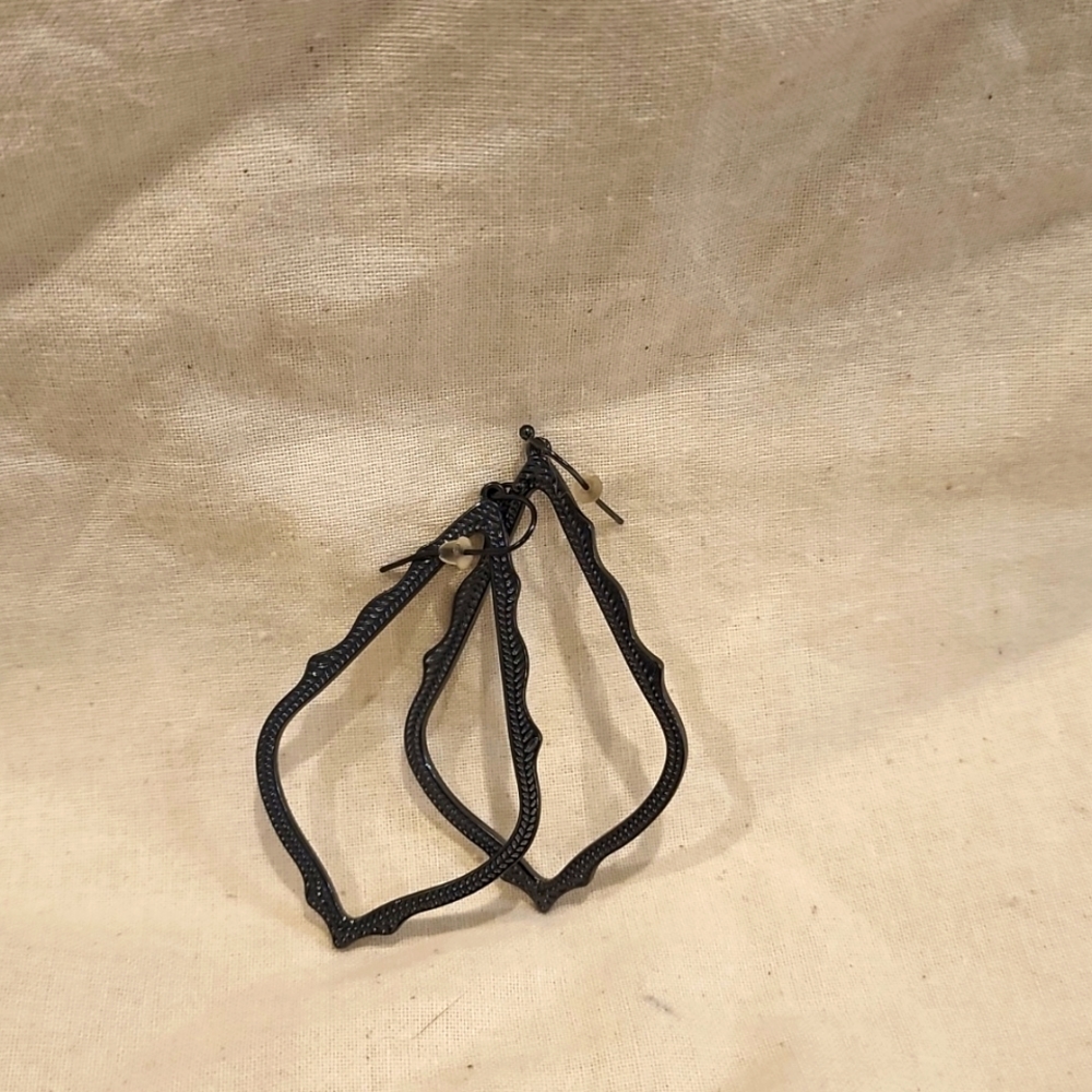 Kendra Scott Earrings Sophia Drop in Gunmetal